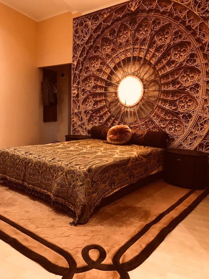 Mini-Hotel In The Very Heart Of Odessa Buitenkant foto
